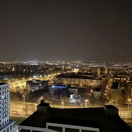 Easy Rent- Sky Free Parking, Hala Globus, 24h Check-in, Zana * Lublin